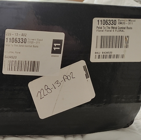 Petal to the metal CURRENT MOOD combat boots from Dollskill - Picture 8 of 12